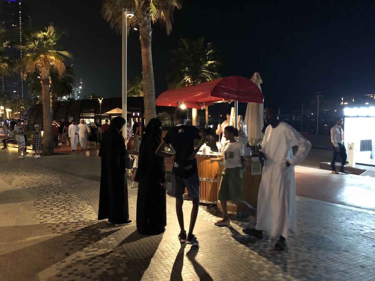أمواج روتانا جميرا بيتش دبي المظهر الخارجي الصورة
